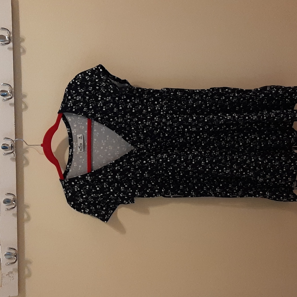 Dress, Hollister, Size M, Navy Blue with White Green Flower Pattern Short Sleeve